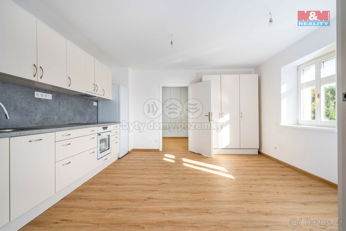 Pronájem bytu 3+1, 105 m², Mnichovo Hradiště - Hradec