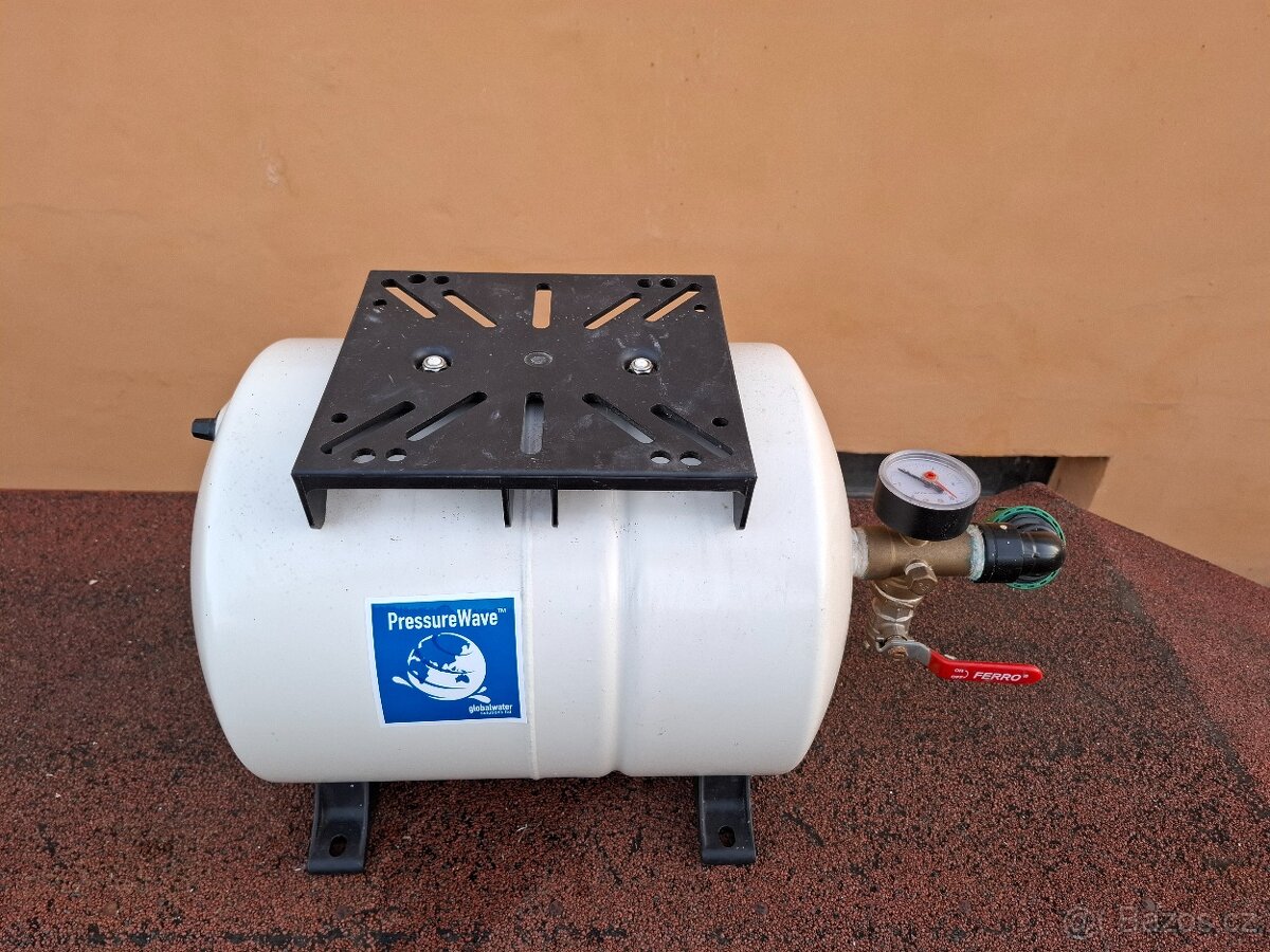 Membránová tlaková nádoba