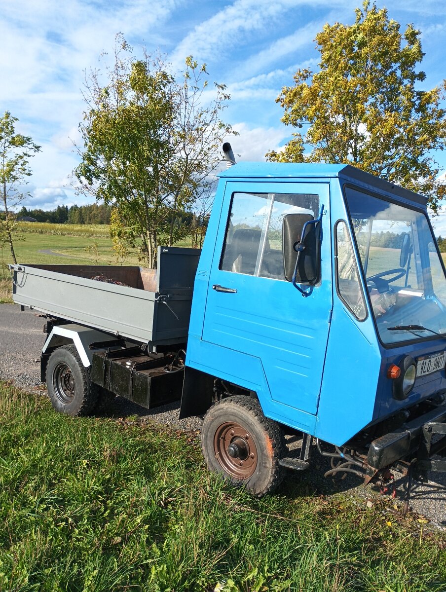 multicar m25 3straný sklápěč