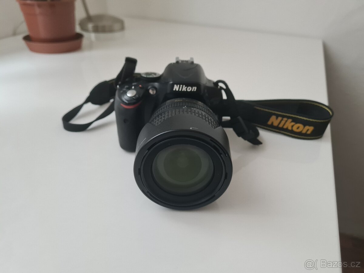 Digitální zrcadlovka Nikon D5100 včetně příslušenství
