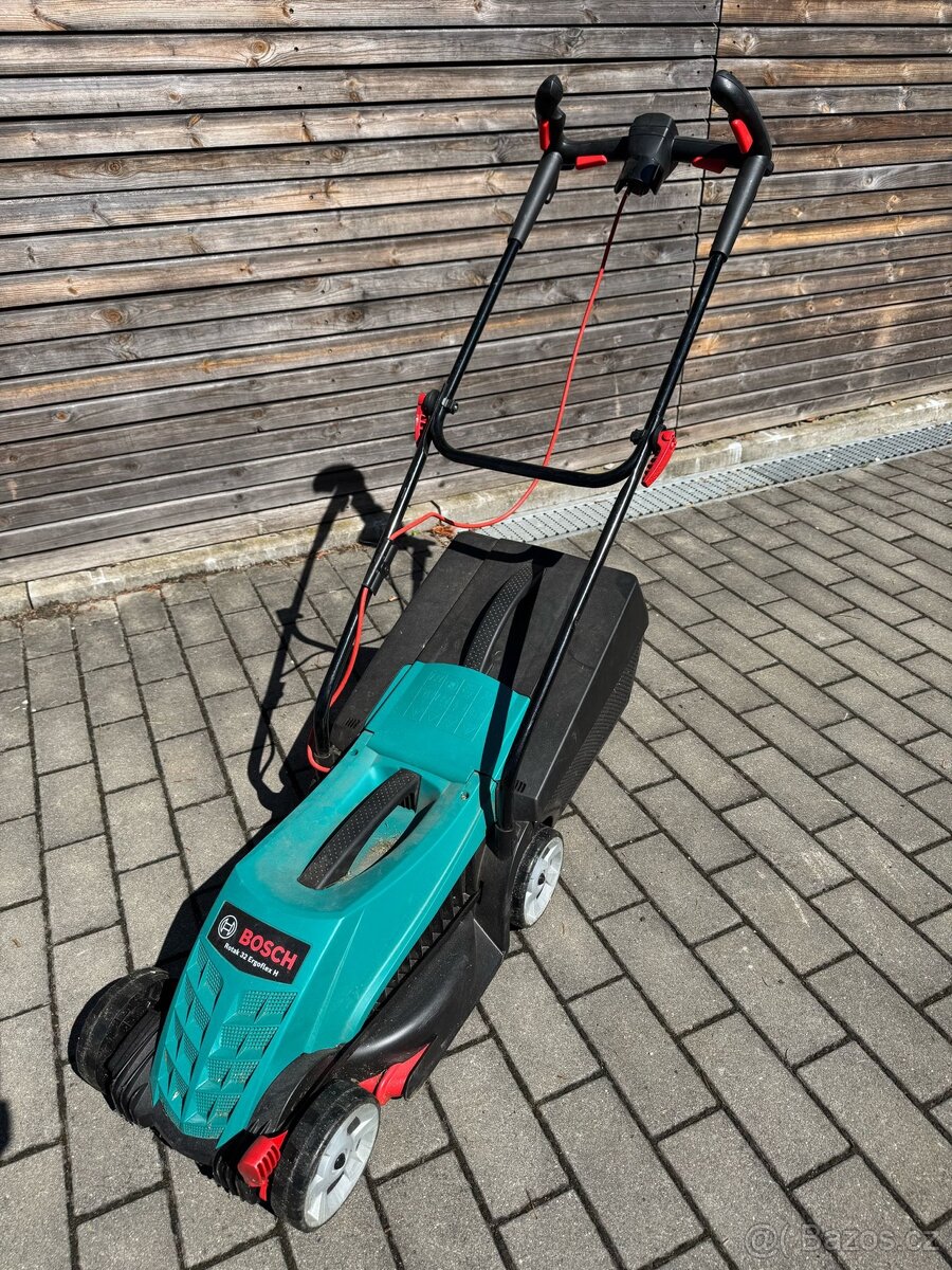 Elektrická sekačka Bosch