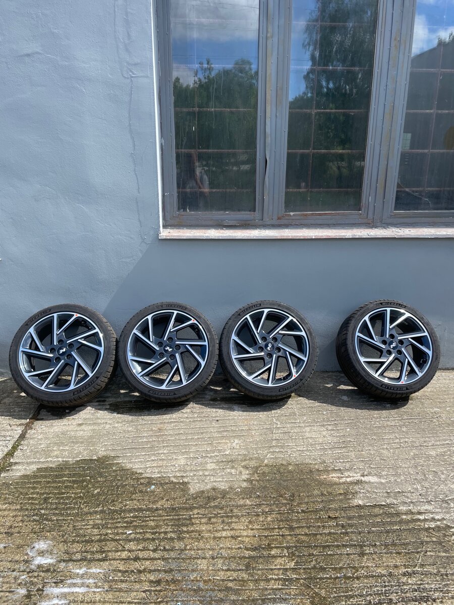 Originál kola Hyundai i30 n-line