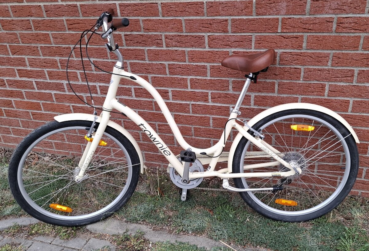 Nové Městské kolo Townie elektra