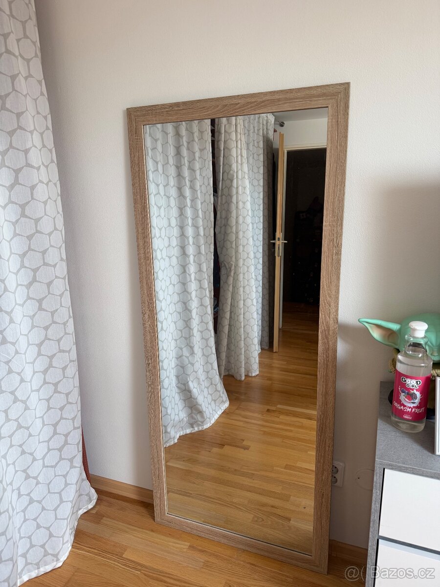 Zrcadlo 70x160