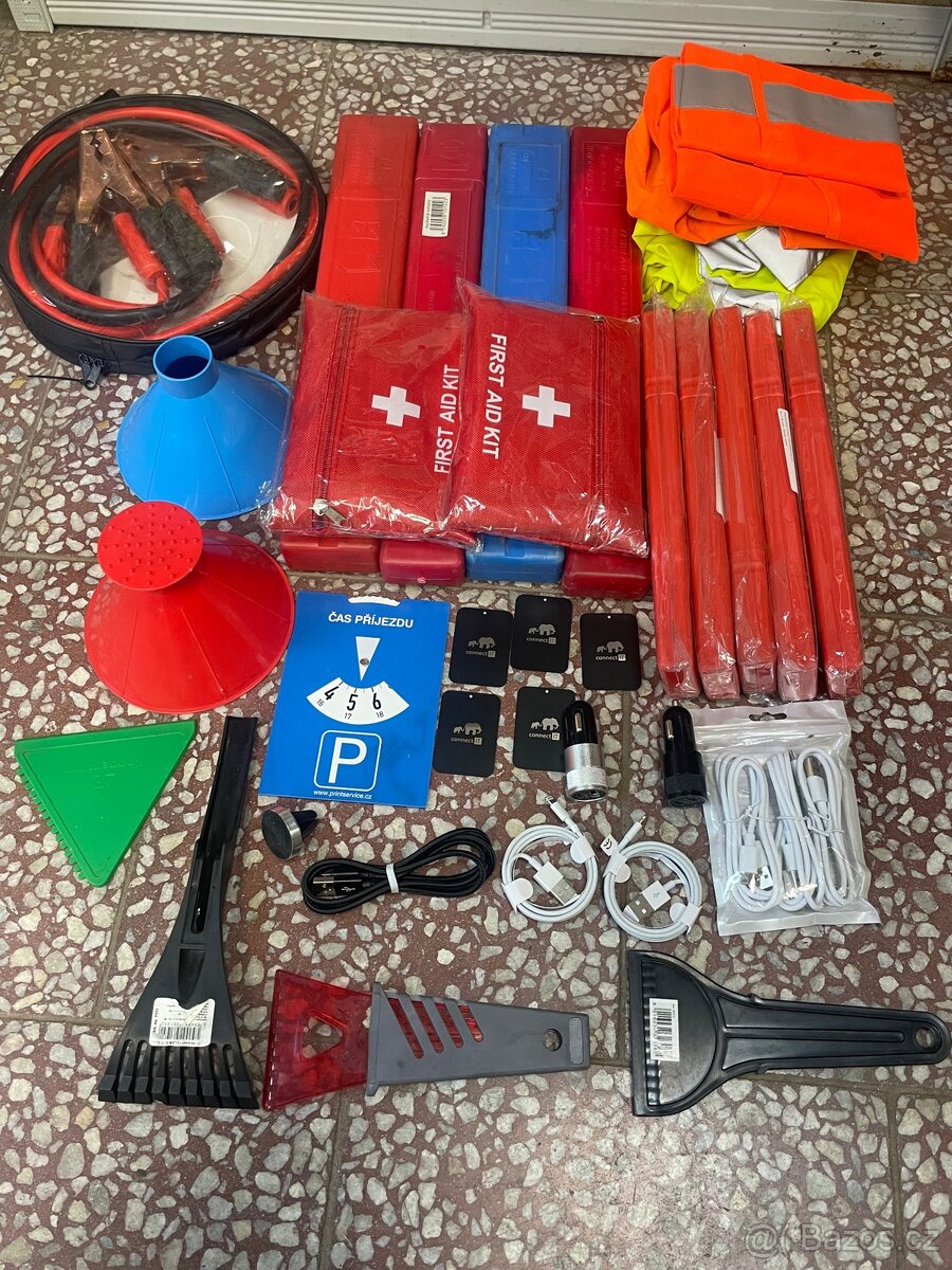 Výbava do auta vše za 1000,-