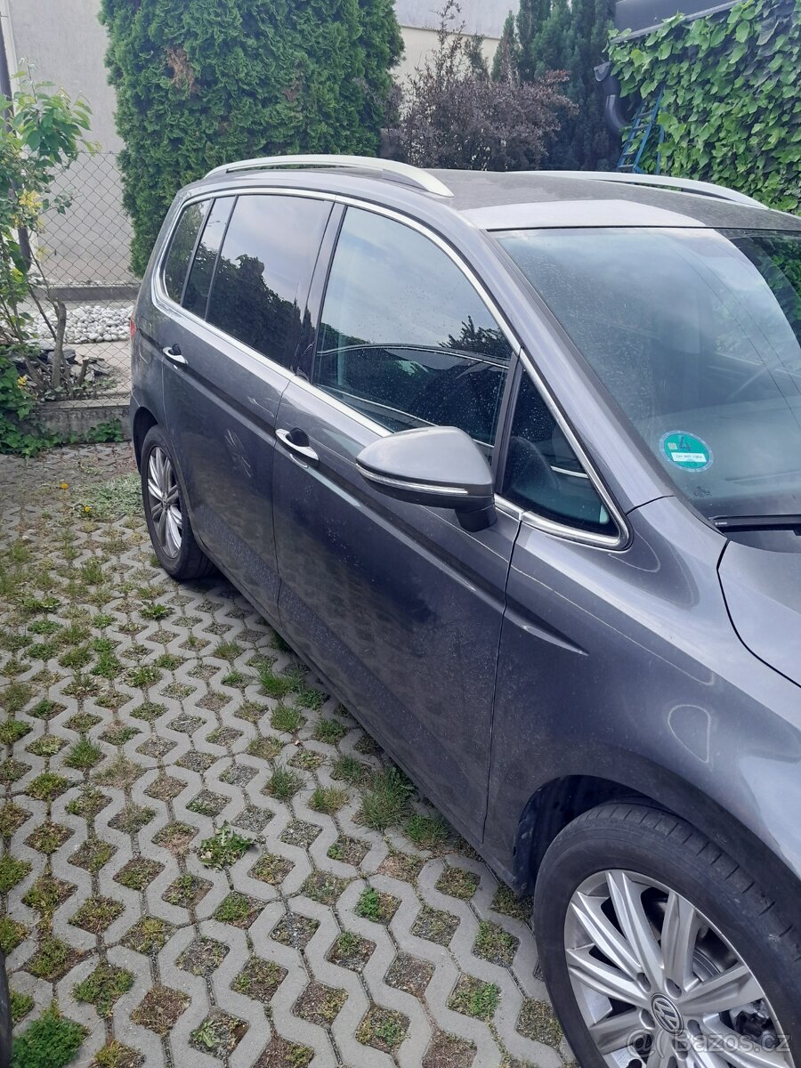 VW TOURAN 7MÍST TDI 110KW DSG HIGLINE