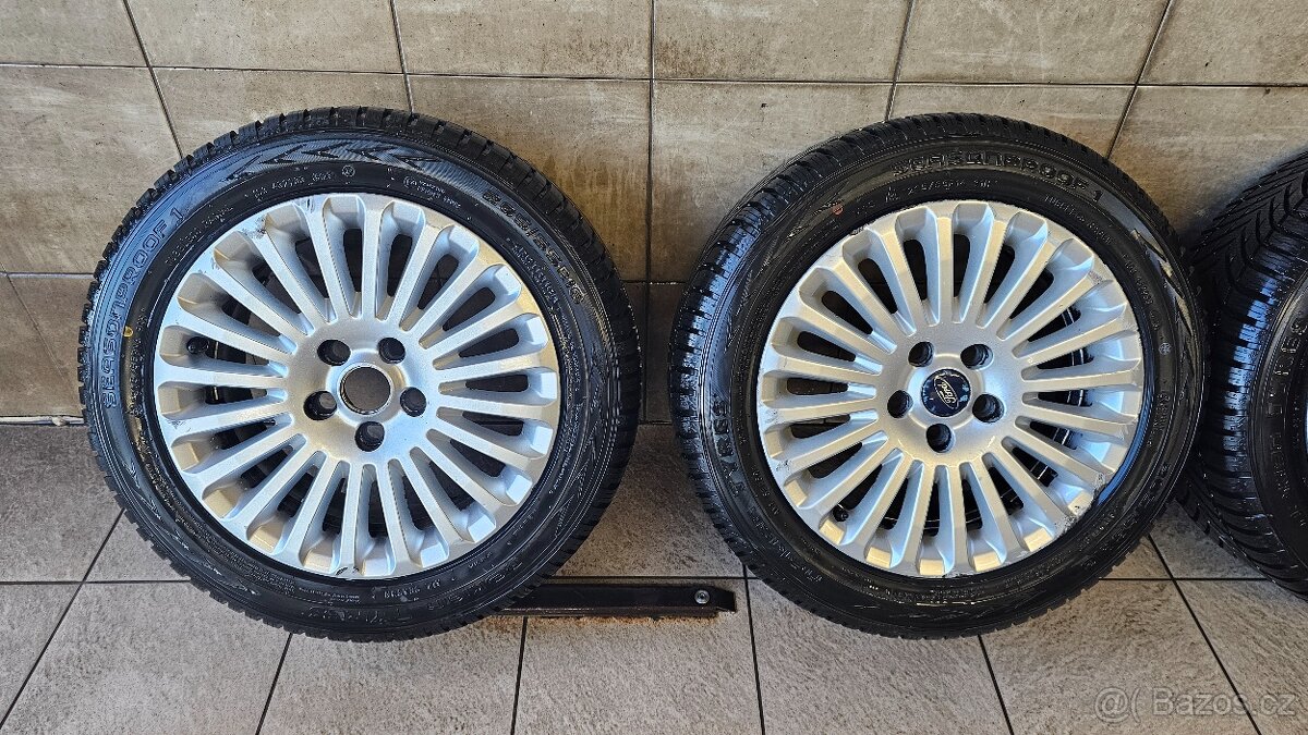 AL Kola s pneu 205/55/16 Nokian