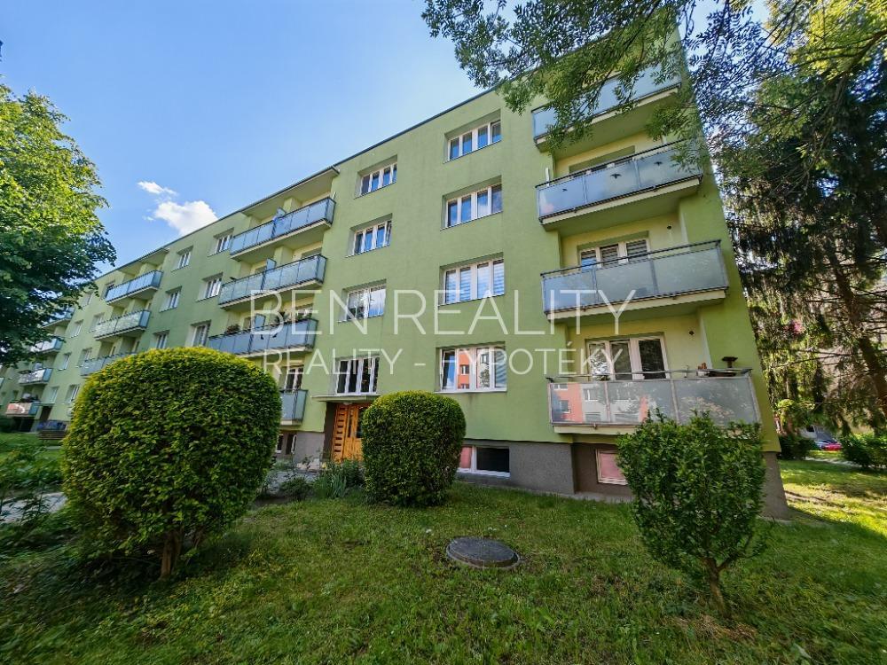 Exklusivní prodej - prostorný cihlový byt 3+1 Otrokovice Hav