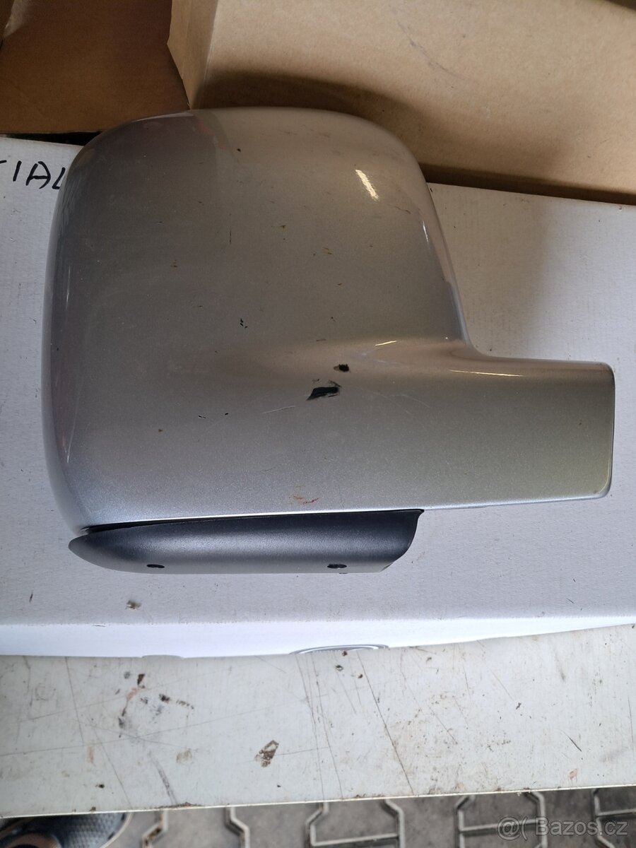 Pravé kompletní zrcátko VW T5 bez skla(zrcátka)
