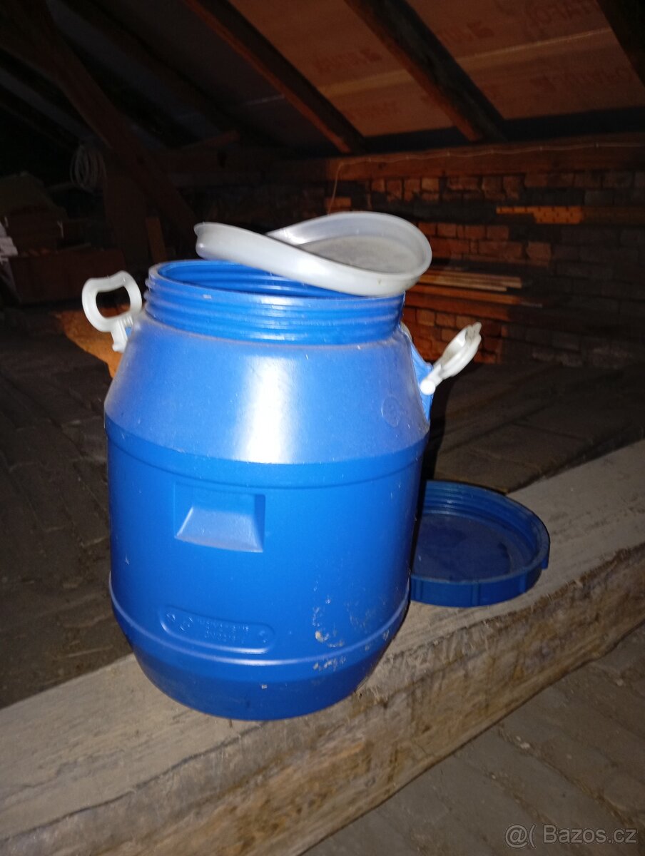 PLASTOVÝ SUD 25 L