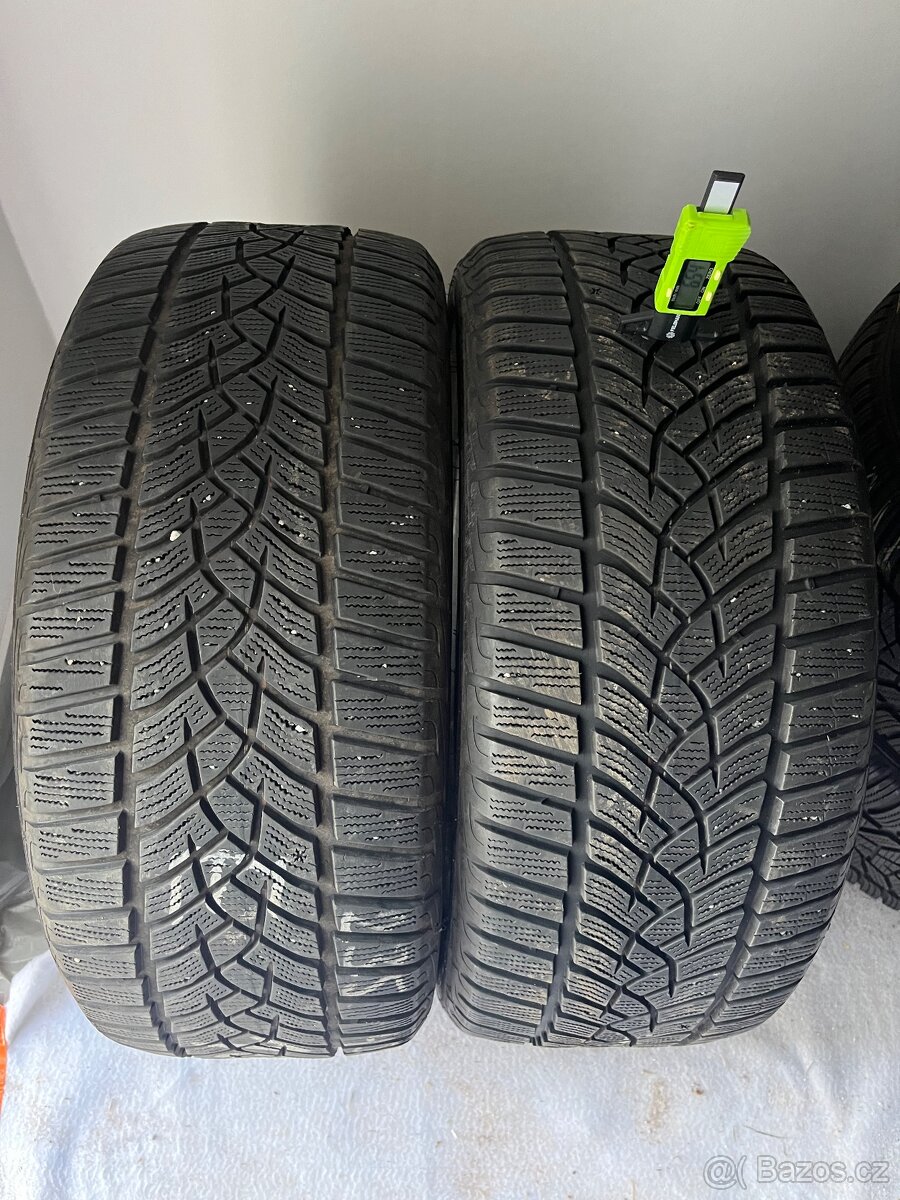 GOOD YEAR UltraGrip Performace 235/45 R18 rok 2021