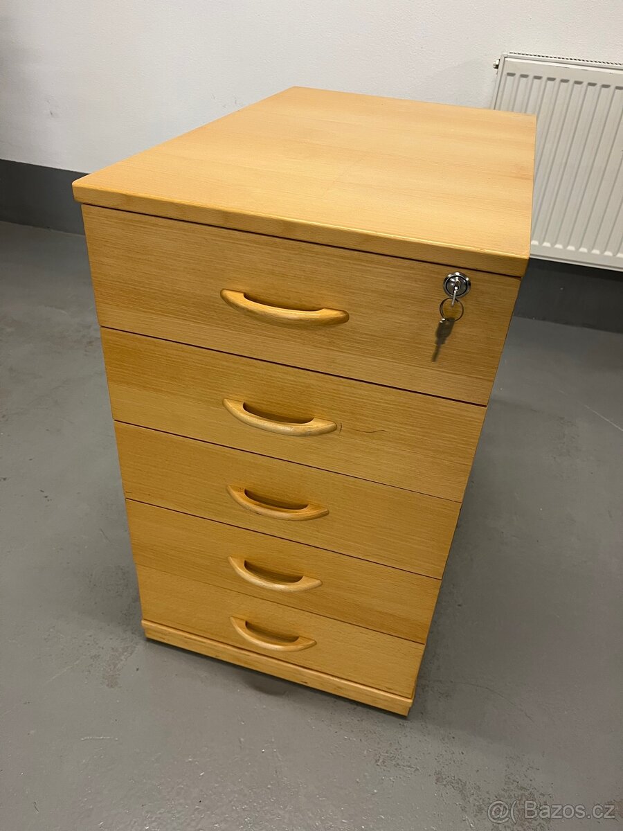 Kompda se šuplíky
