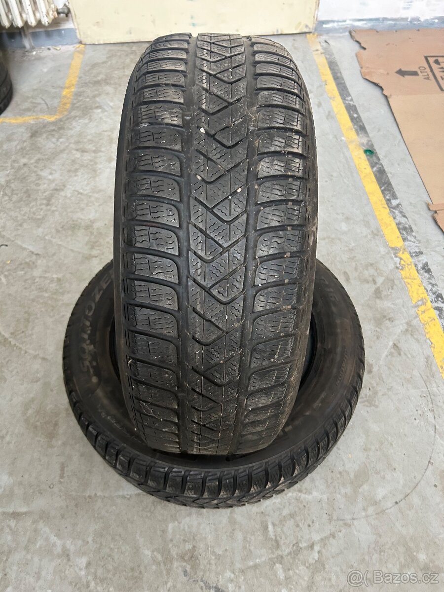 Zimní pneu Pirelli 215/60 r16