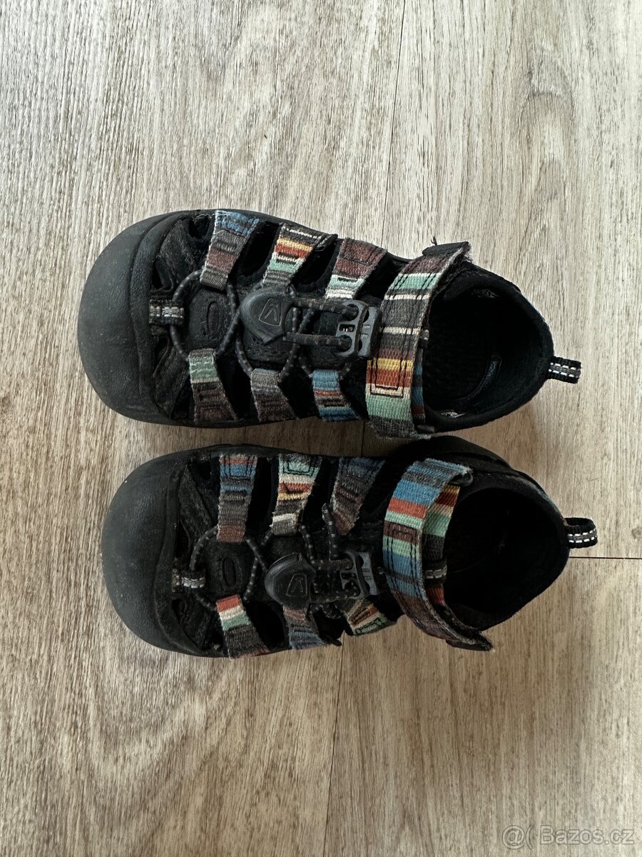 Sandály Keen vel 27/28