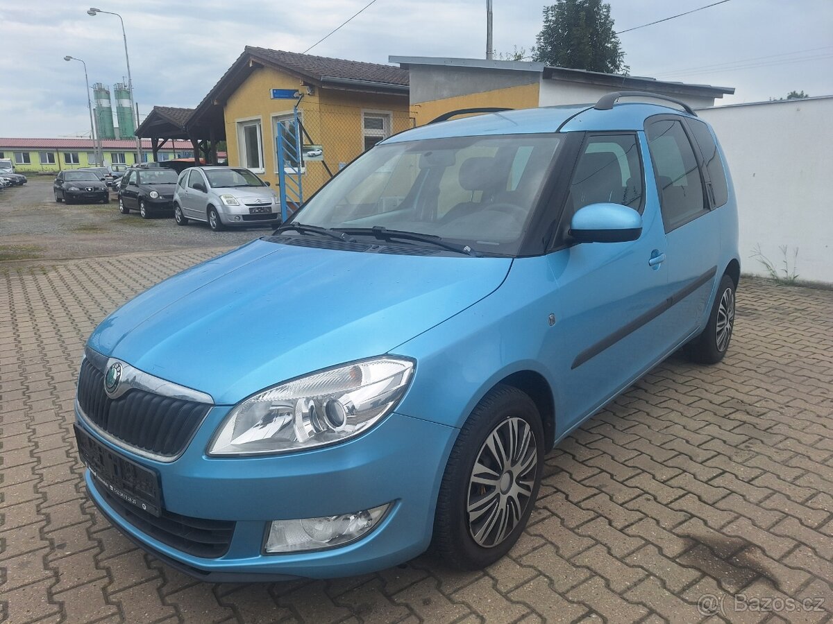 Škoda Roomster 1.2TSi/77kW, r.2011 142.225km, Servisní kniha