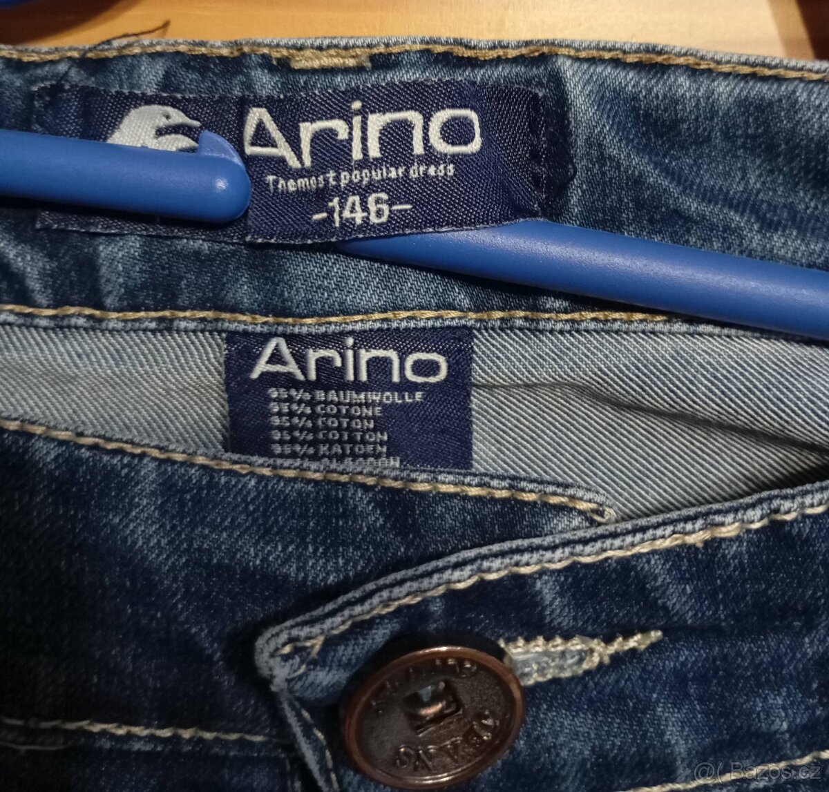 modré džíny, rifle značky Arino se zipem a knoflíkem 146