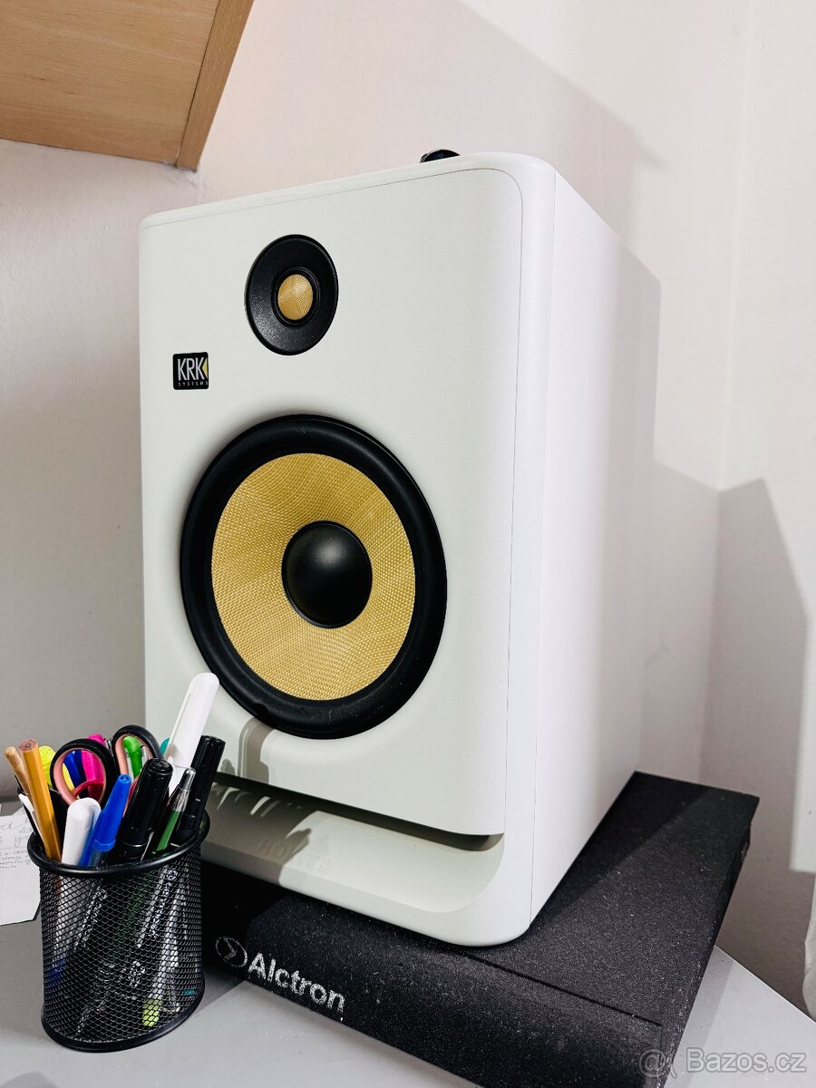 KRK Rokit 8G4WN + M-Audio AIR 192|6 + Molitany