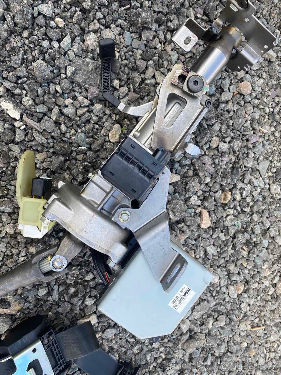 Posilovač řízení renault fluence 488101913r