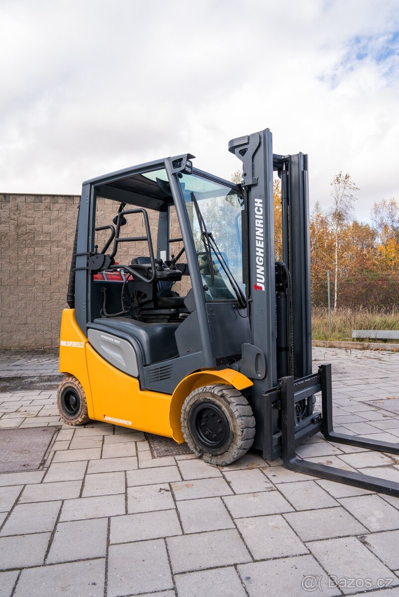 Vysokozdvižný vozík Jungheinrich TFG 316s (VV0111)