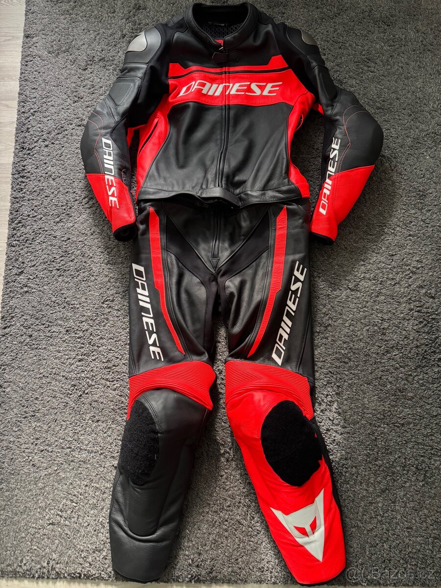 Dvoudílná moto kombinéza Dainese vel.52