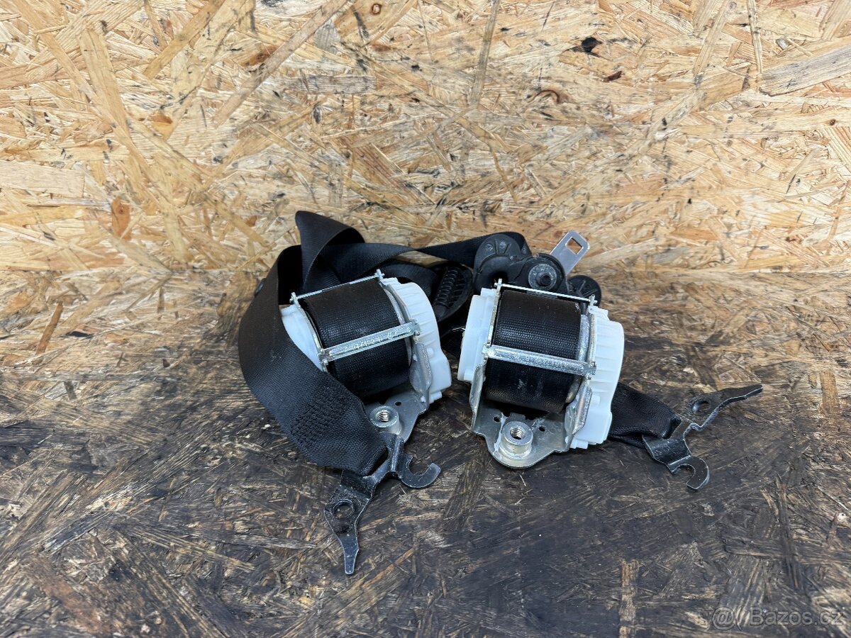 PŘEDNÍ PÁSY BMW E90 33059848 / 33059849