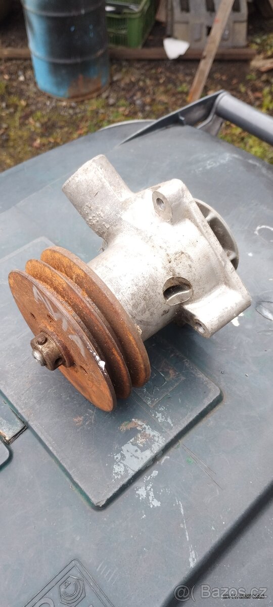 Vodní pumpa Avia A30-31