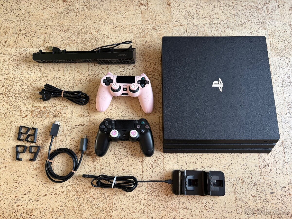 PS4 Pro 1Tb + 2x ovladač