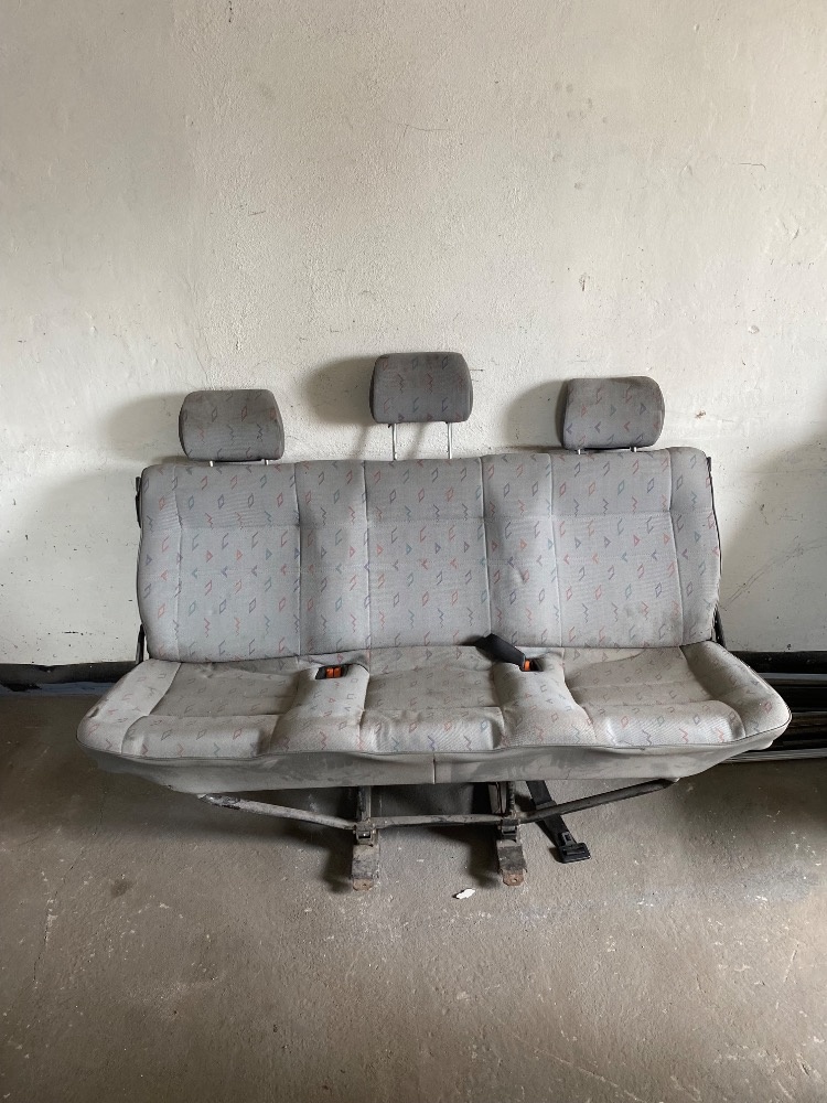 Sedačka VW, Škoda