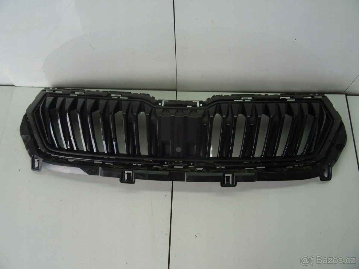 Škoda karoq facelift maska 57A