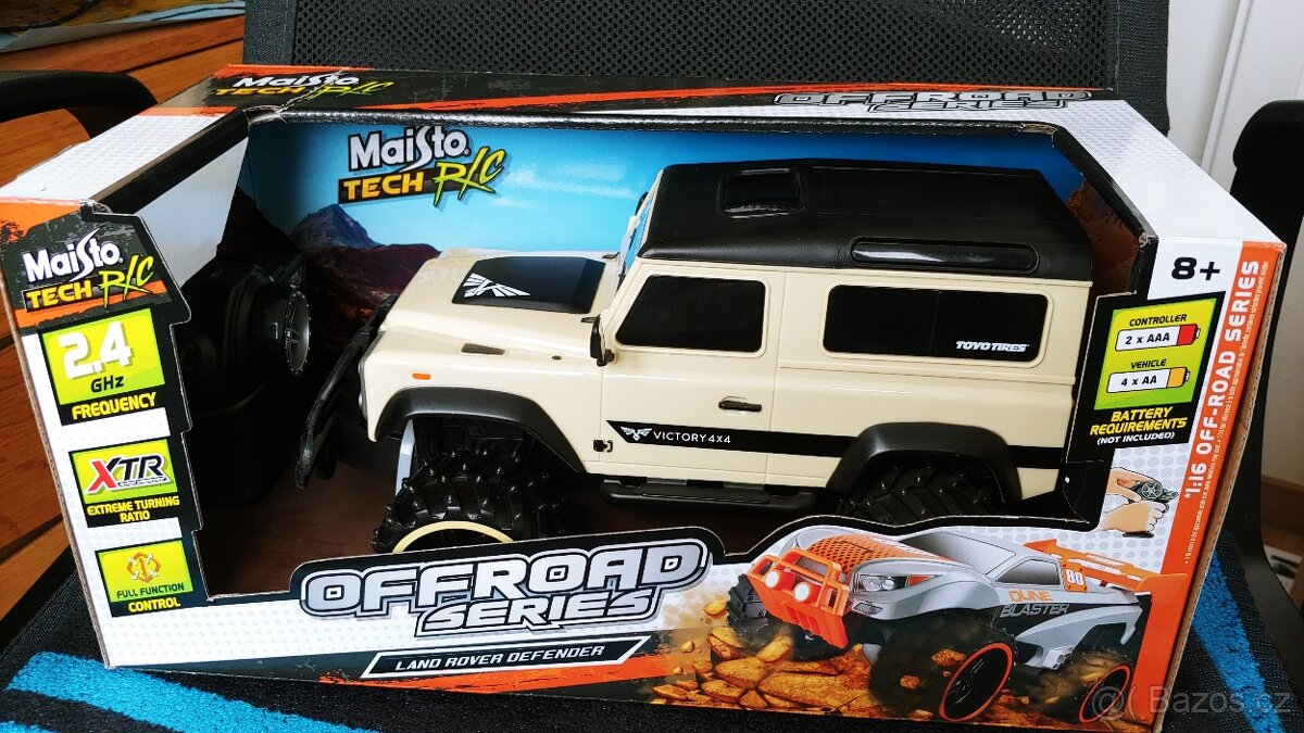 MAISTO OFFROAD LAND ROVER DEFENDER - AUTO RC