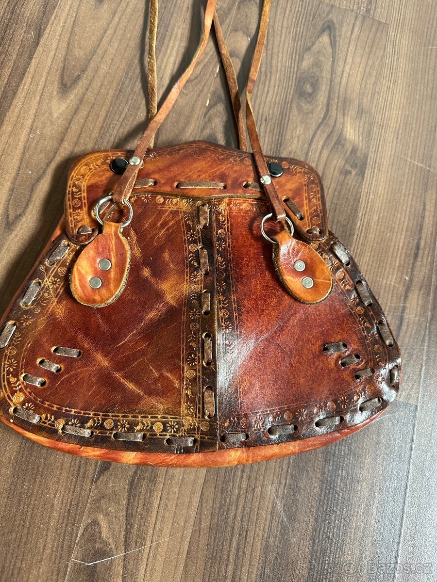 Starožitná kabelka - ruční práce