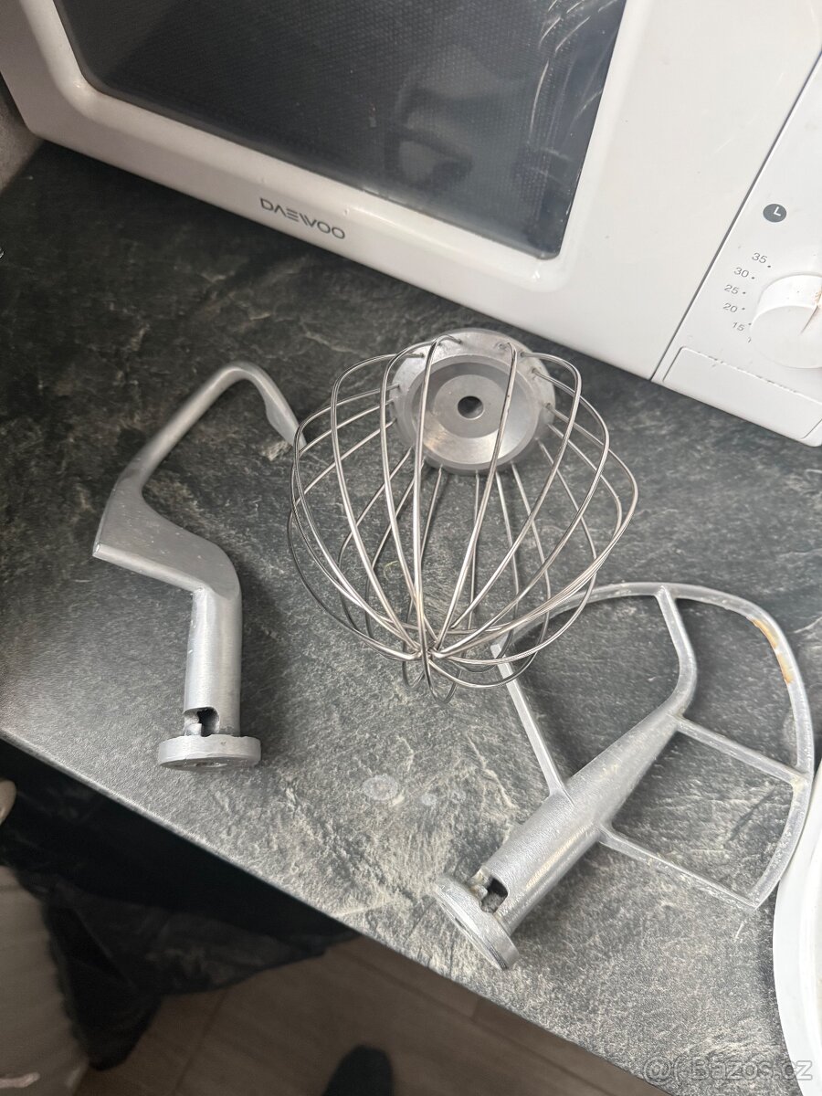 Kuchyňský robot technologic