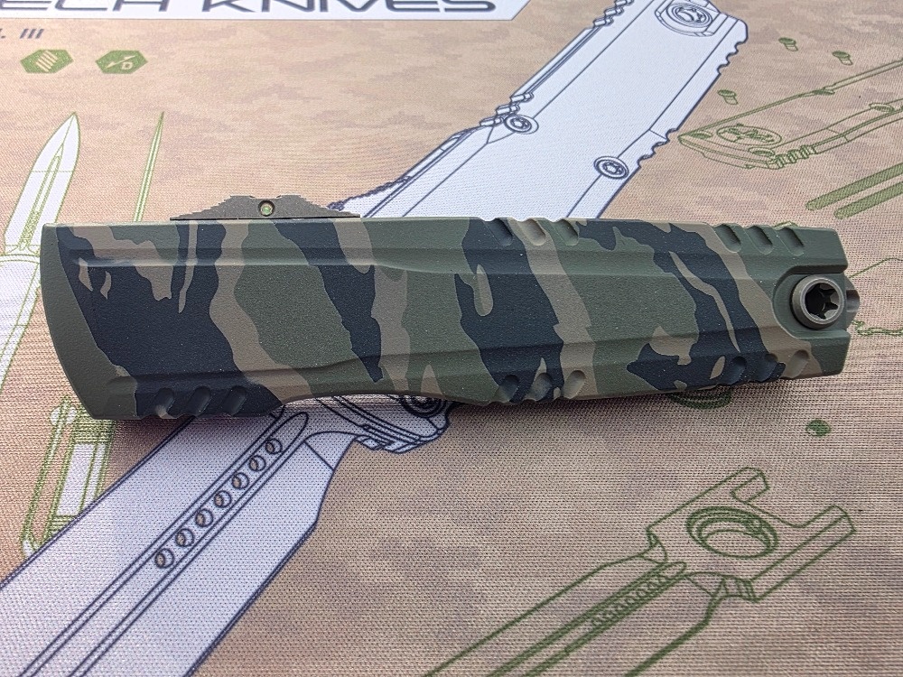 Microtech Luminary ZBP Tiger Stripe Camo