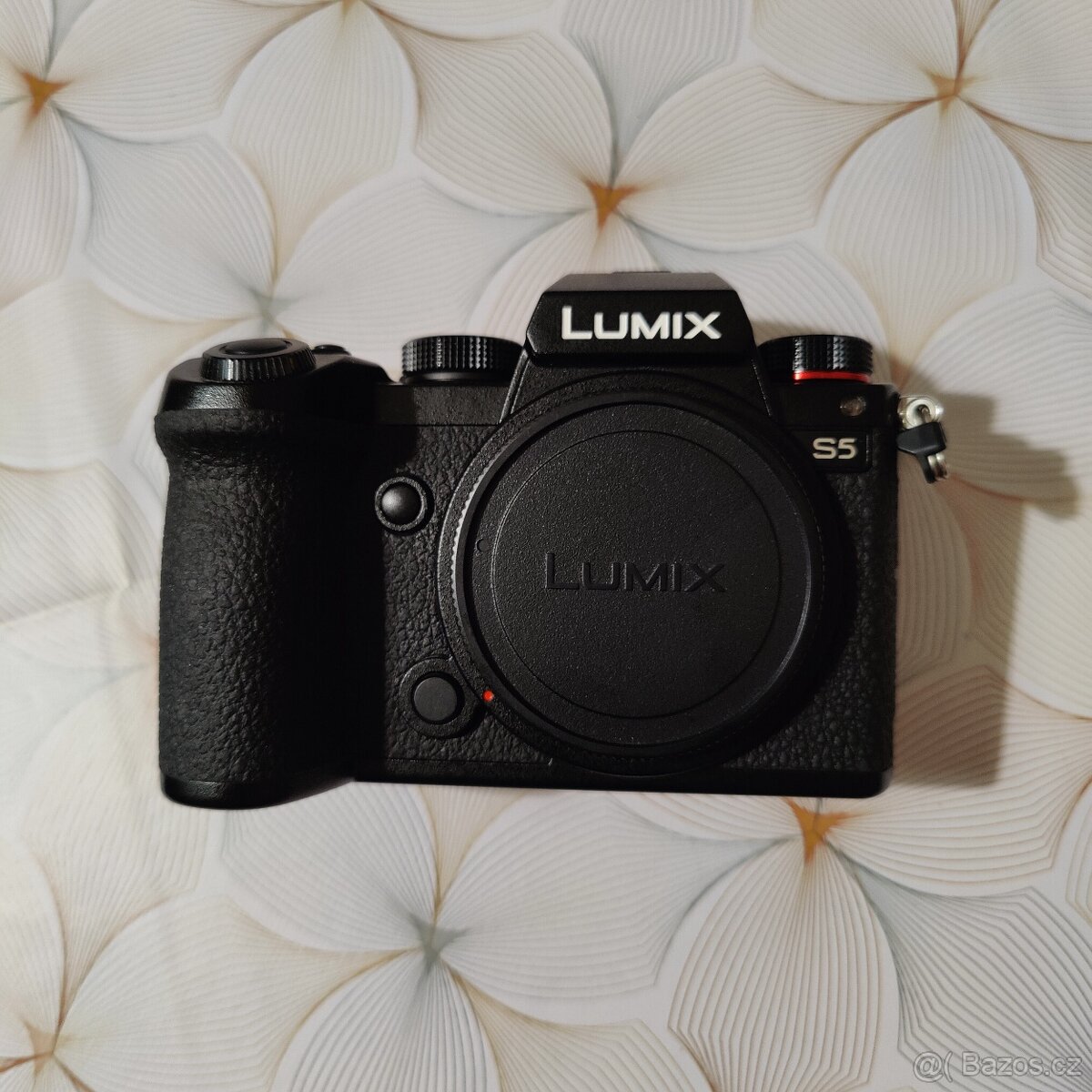 Panasonic LUMIX DC- S5