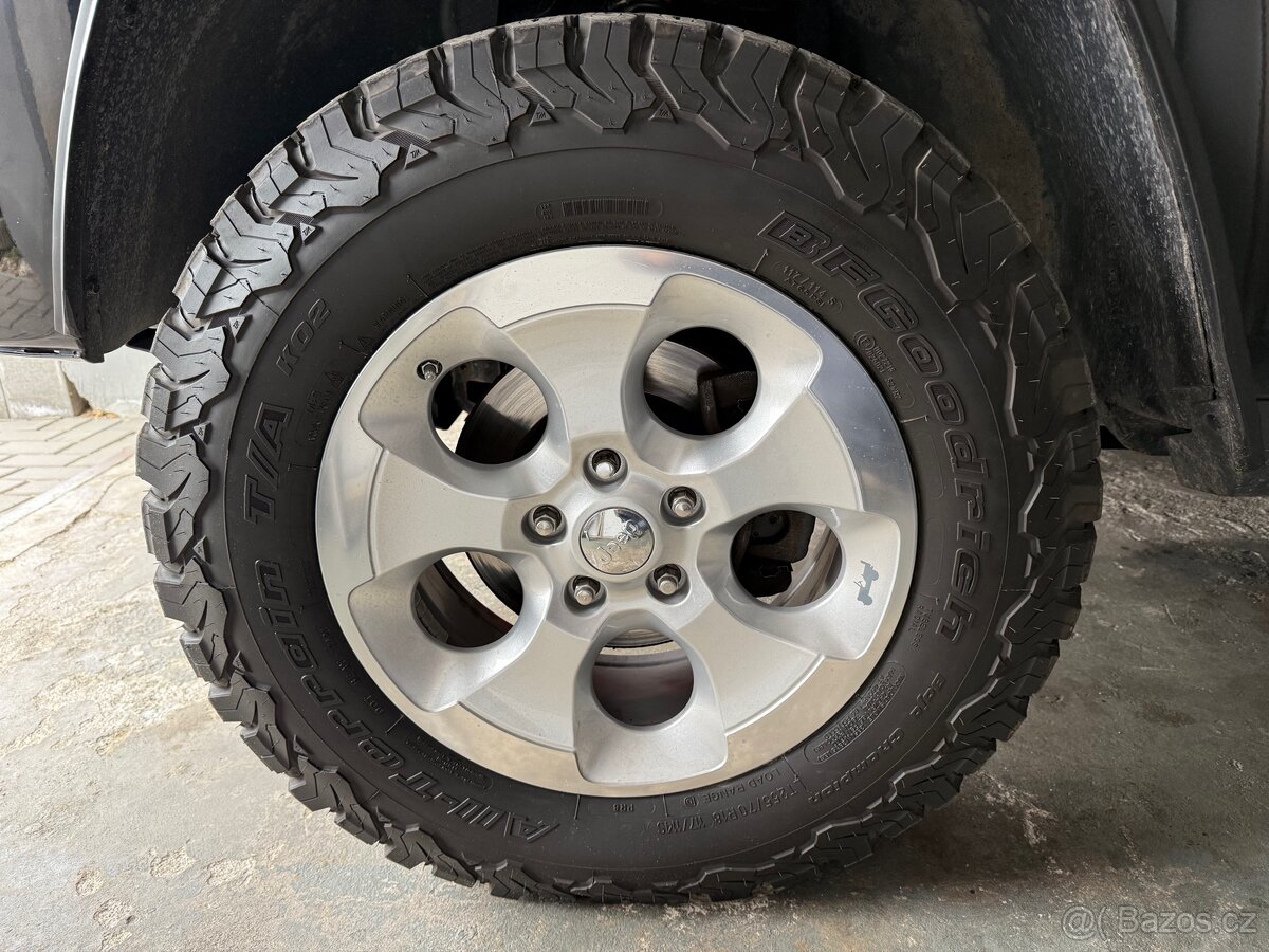 BF Goodrich Allterrain KO2 Jeep 255/70 R18 5ks