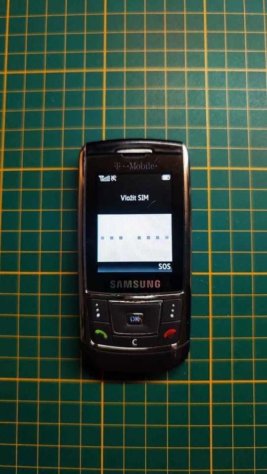 Samsung D900i
