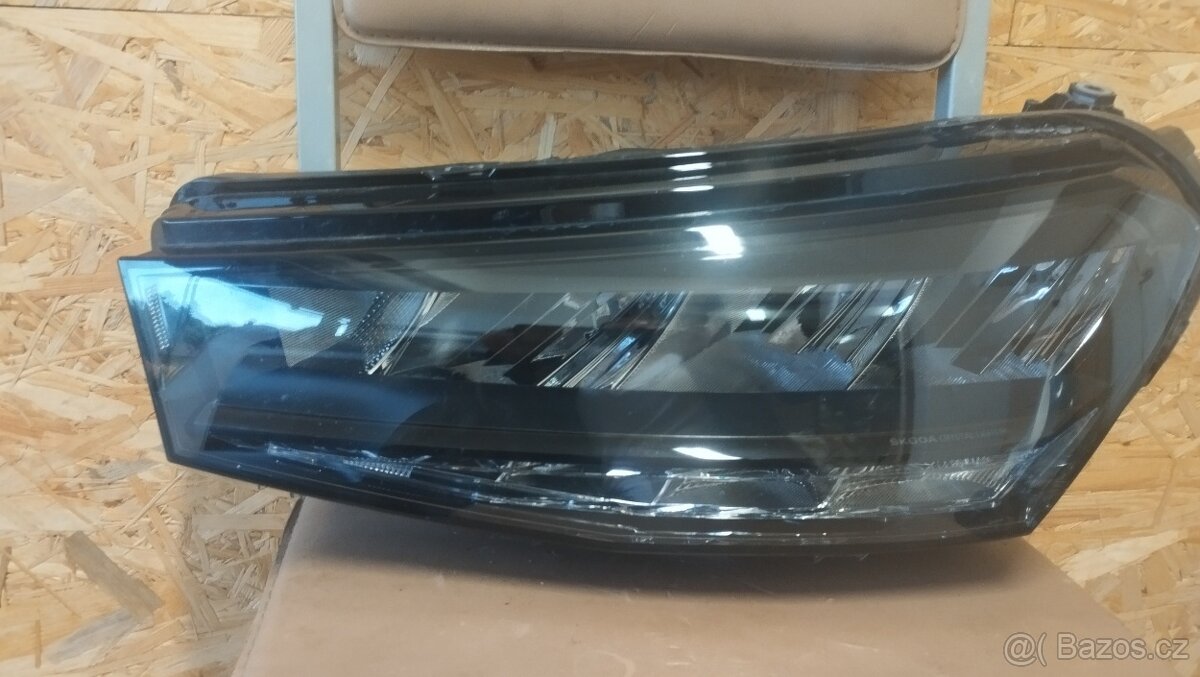 Levé přední světlo Škoda fabia 4 led