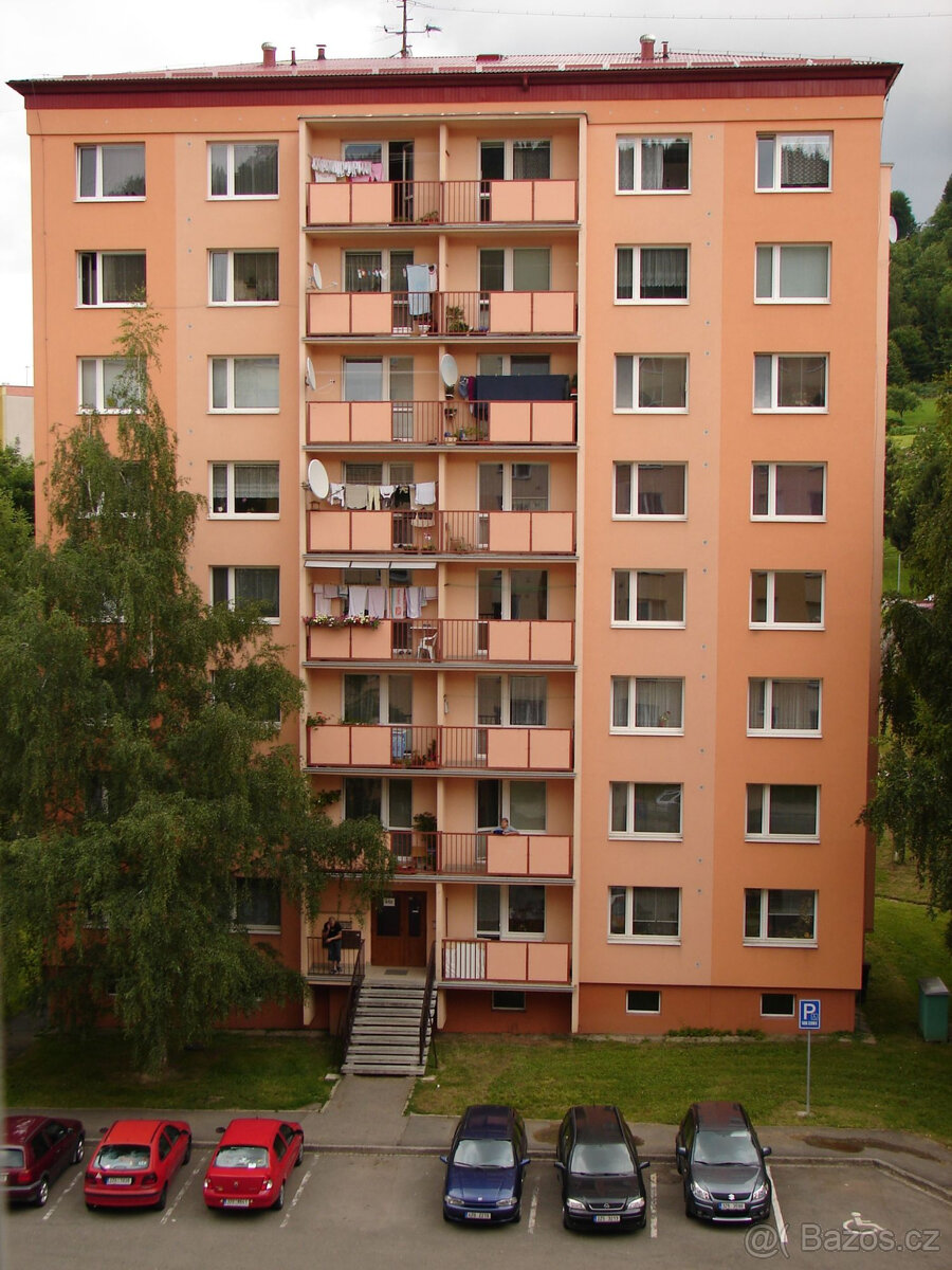 pronajmu byt 2+1 s balkonem na Vsetíně