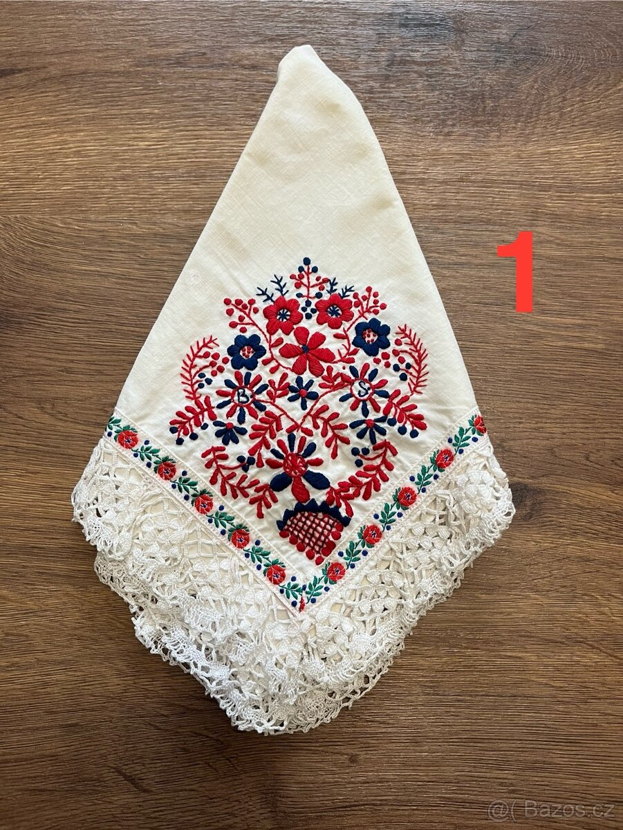 Různé Vejskáčky(kapesníky) Chodský kroj