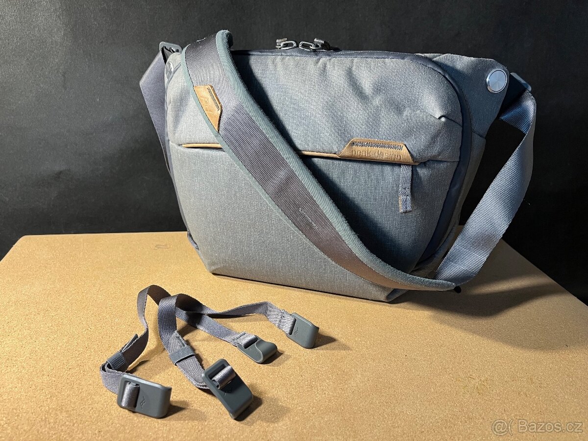 Peak Design Everyday Sling 6L