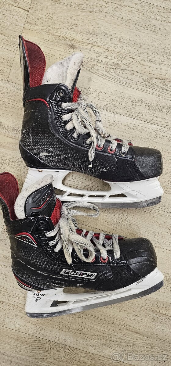 Hokejové brusle Bauer Vapor Junior 37,5