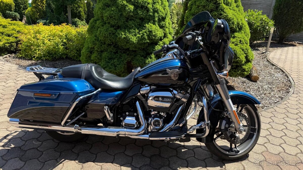 Harley Davidson Street Glide Anniversary 115