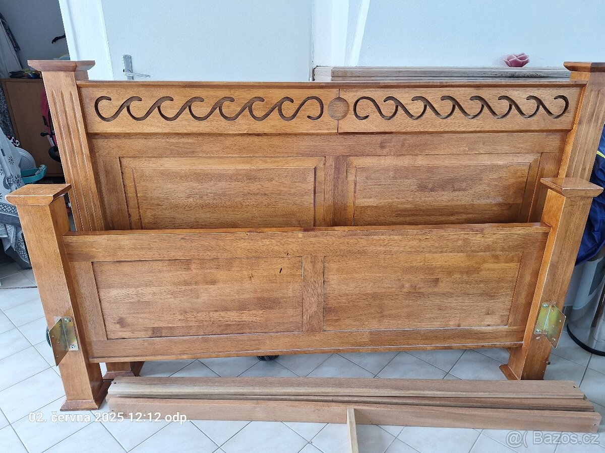 Postel masiv 160x200