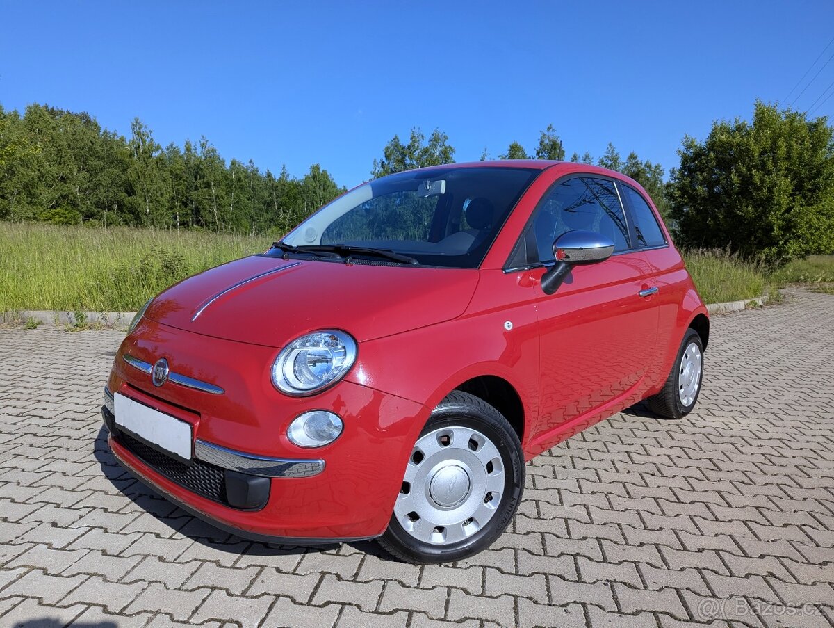 FIAT 500 Lounge 1.2i 51Kw 1. MAJ. 71.412km 2014