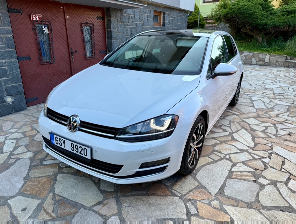 Volkswagen Golf, 1.4TSI 103KW HIGHLINE BI-XENON 2 SADY KOL
