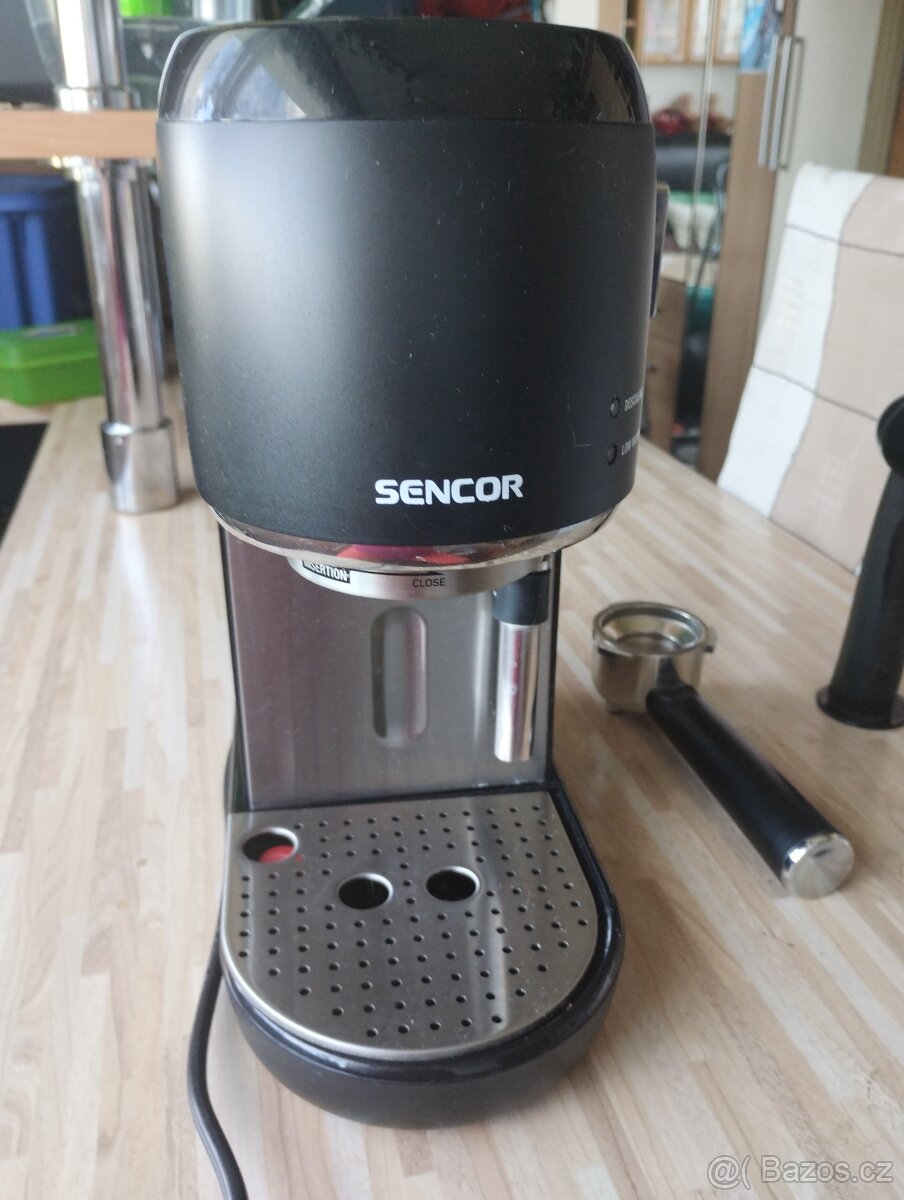 Pákový kávovar Sencor