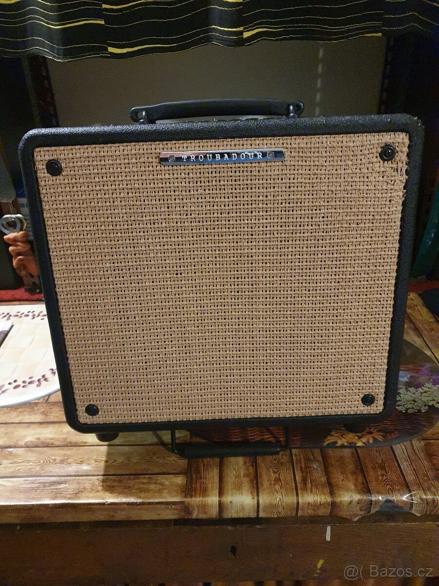 Kombo Ibanez troubadour T80N-U