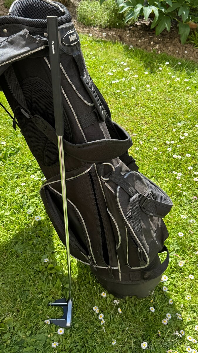Golfový bag a putter