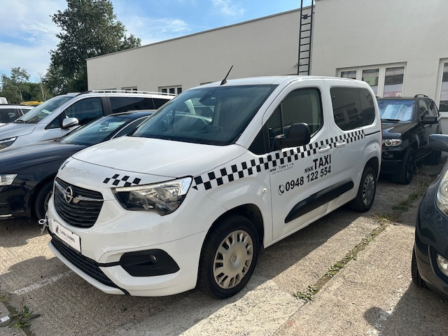 Predám OPEL Combo Life 1.5 CDTI Edition Plus r.v. 3/2013