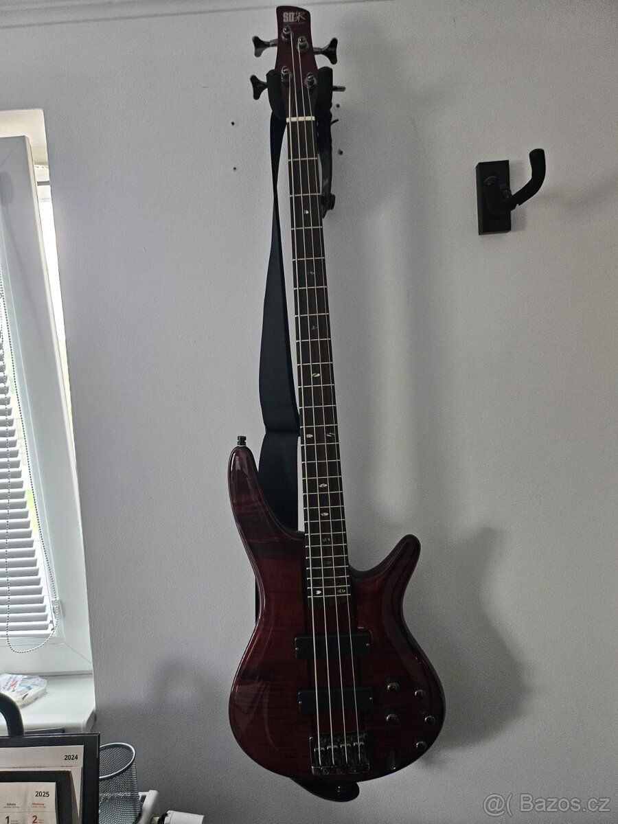 Baskytara Ibanez sr700